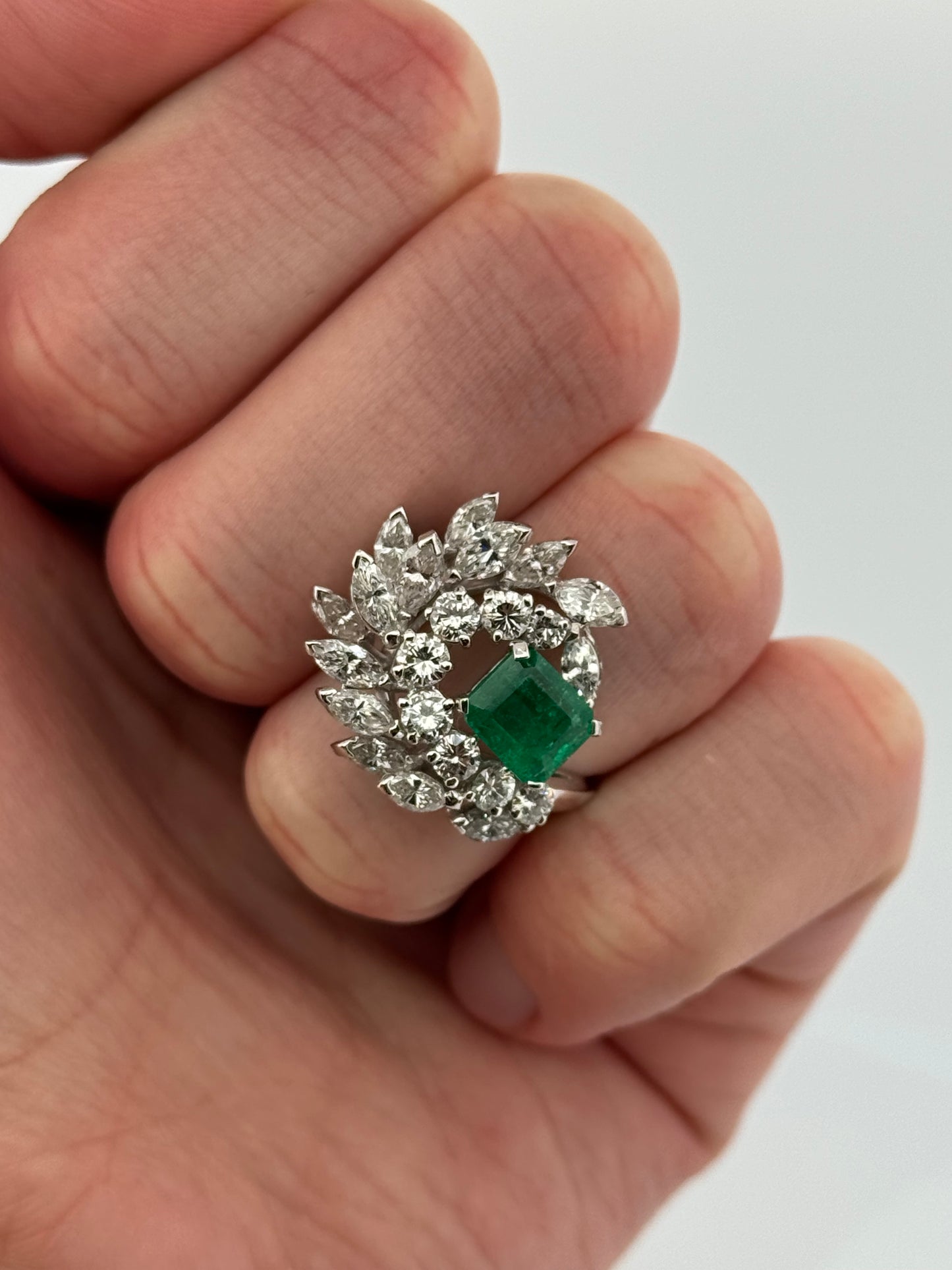 Vintage Retro Platnium Emerald And Diamond Natural Cocktail Ring