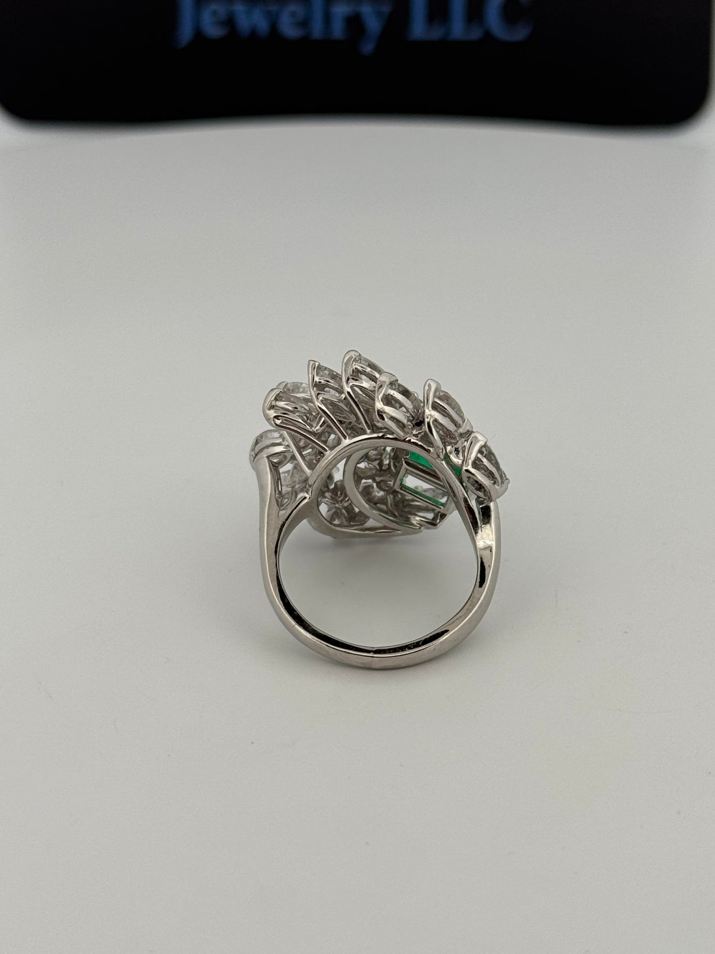 Vintage Retro Platnium Emerald And Diamond Natural Cocktail Ring
