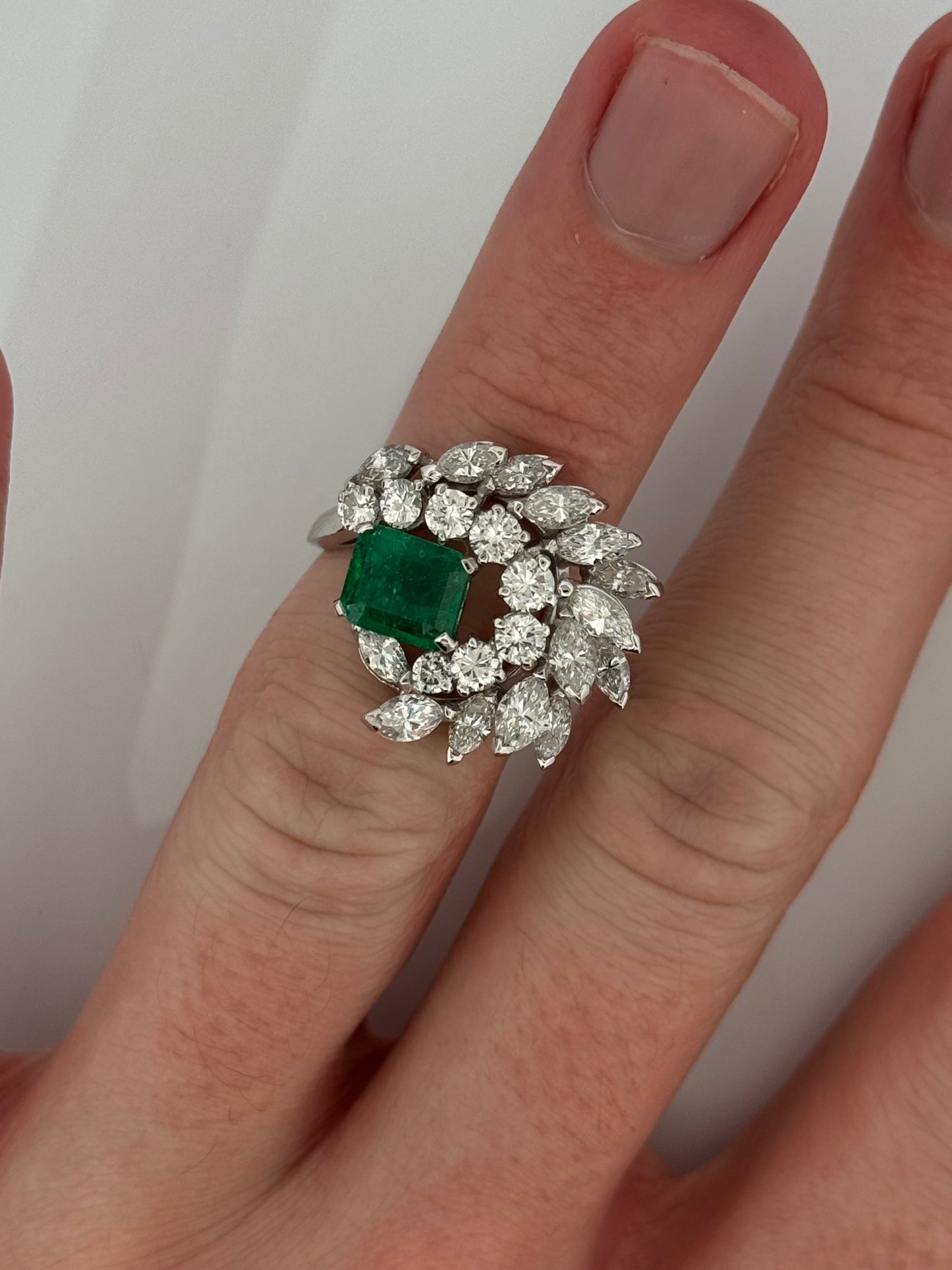 Vintage Retro Platnium Emerald And Diamond Natural Cocktail Ring