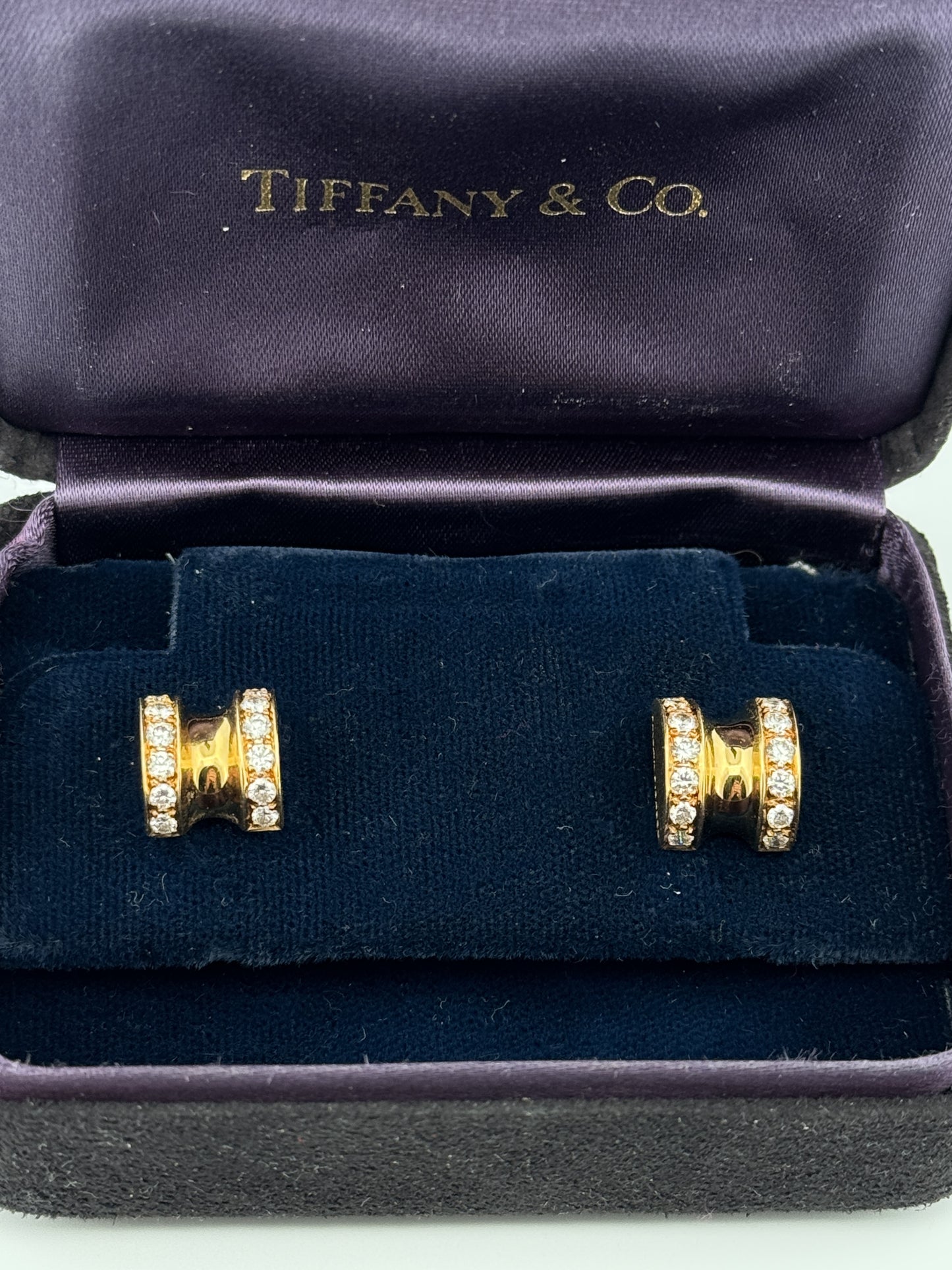 Vintage Tiffany & Co Paloma Paloma Picasso 18kt Yellow Gold Diamond 'Groove' Earrings 1980